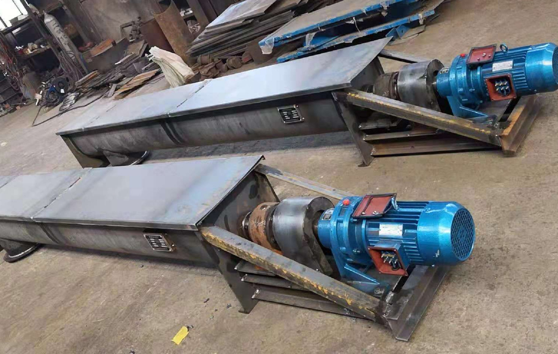 U型螺旋輸送機(jī) U型螺旋輸送機(jī)
